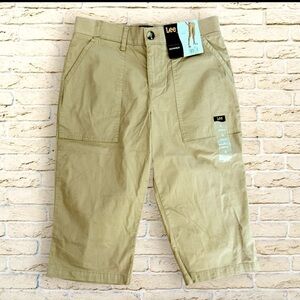 NWT LEE Skimmer Pants/Shorts/Capris Size 4 - Settler Tan